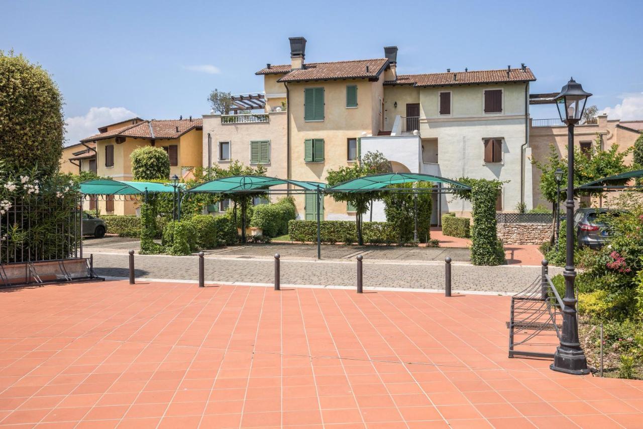 Maloma Apartment Peschiera del Garda Ngoại thất bức ảnh